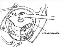 Снятие и установка топливного бака (L13A)